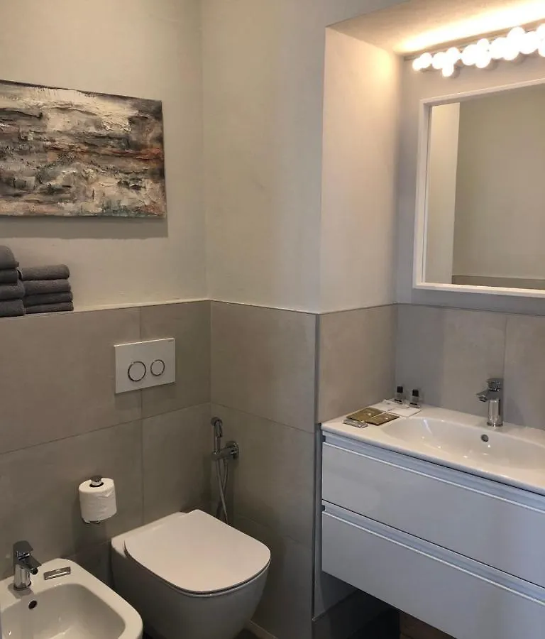 Ferienwohnung Picinque B Como Apartment